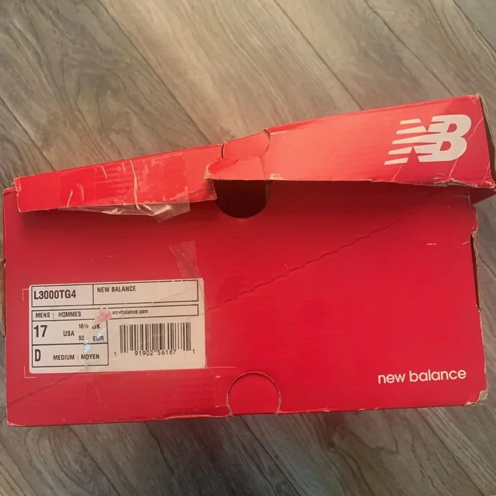 NWT‎ NEW BALANCE 3000 V4 GREEN & WHITE METAL BASEBALL CLEATS/SHOES 17 D (WIDE)